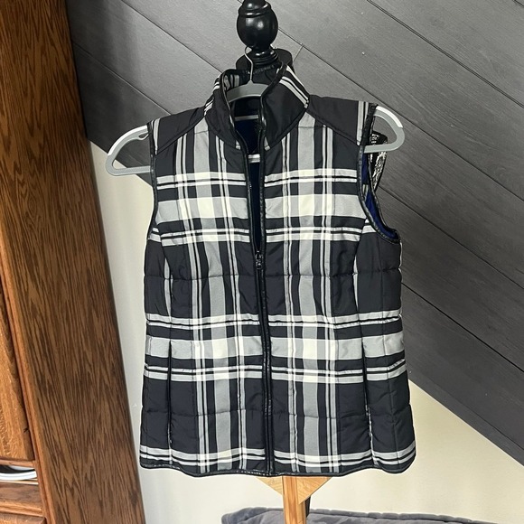 Lauren‎ Ralph Lauren Plaid Puffer Vest with Faux Leather Trim - Picture 2 of 6